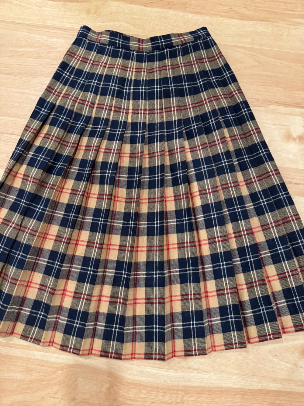Vintage Wool Midi Plaid Skirt Preppy with Original Pin Size 0 XS Flawed - Picture 2 of 9